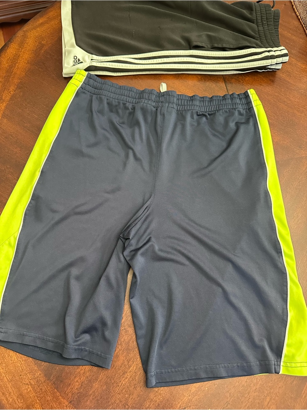 Shorts Bundle Adidas and Puma Active Side Striped Drawstring Pockets XL - Picture 9 of 9